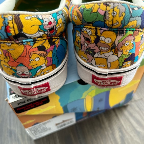 Vans x Simpsons “Springfield” comfycush Slip Ons - Picture 2 of 4